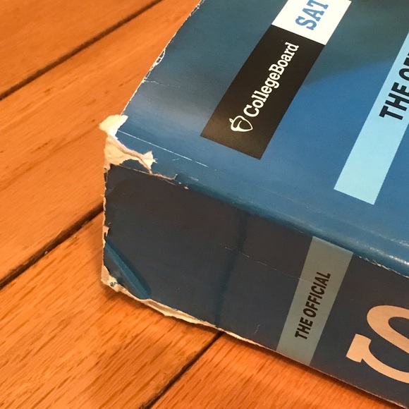 🌺The College Board Official SAT Study Guide, 2020 Edition Study Guide Edition - Picture 3 of 6